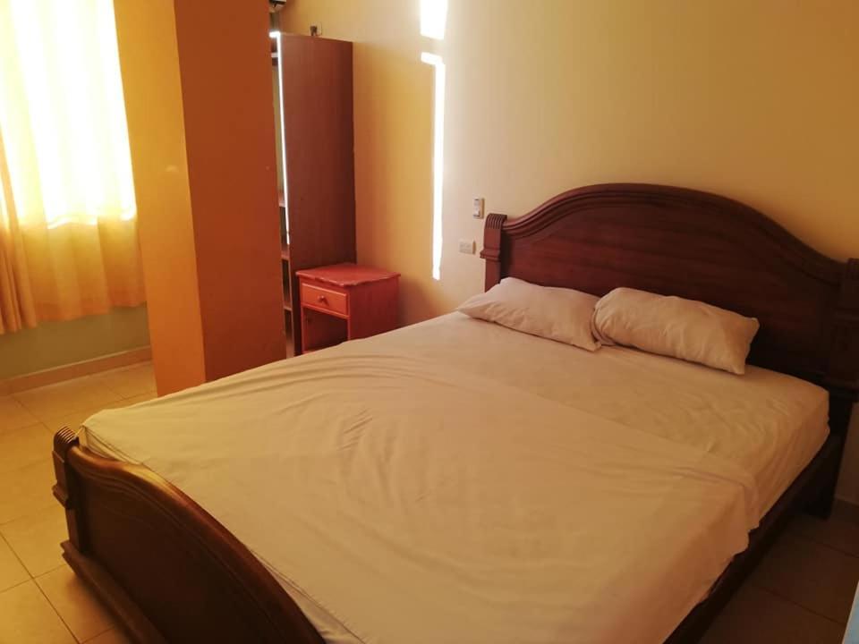 Hotel Internacional En Atacames Buitenkant foto